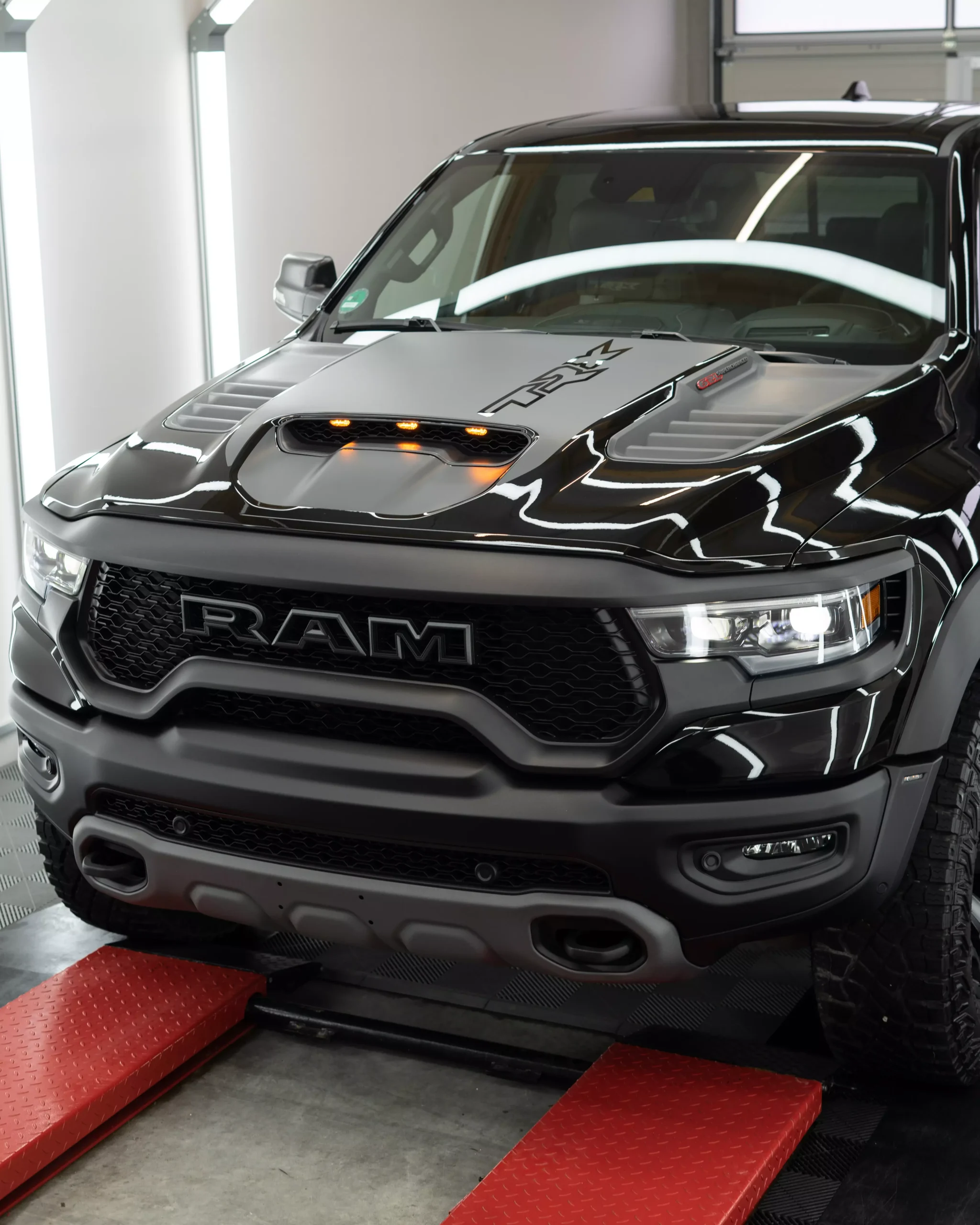 Dodge RAM TRX Keramikversiegelung und Aufbereitung