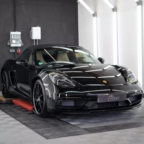 Porsche Boxter 4.0 GTS in schwarz uni nach Keramikversiegelung bei GLAXI