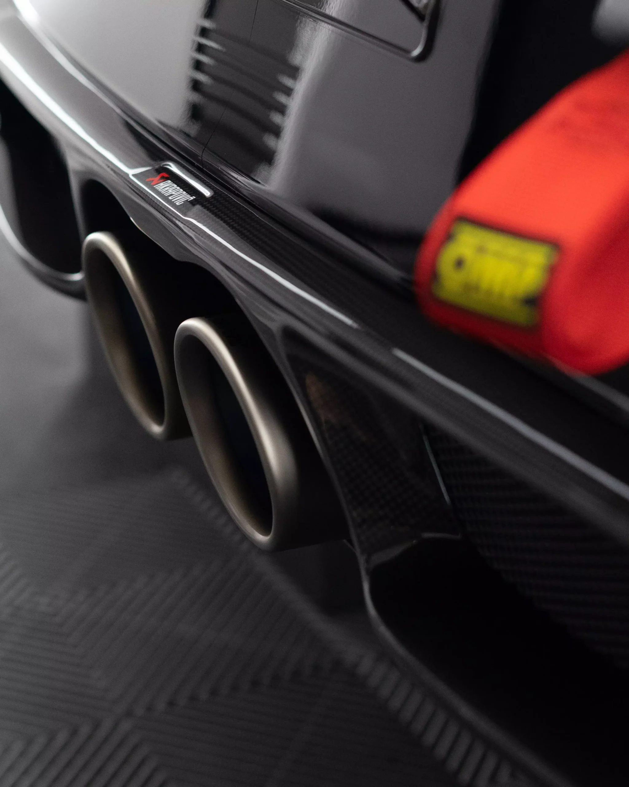 Akrapovic Abgasanlage an einem Porsche 911 991.2 GT3RS