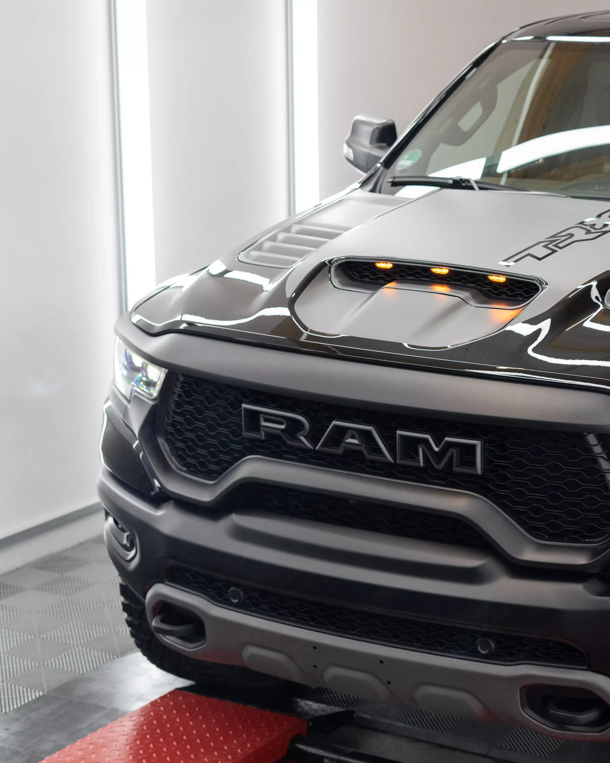Dodge RAM TRX Keramikversiegelung und Aufbereitung