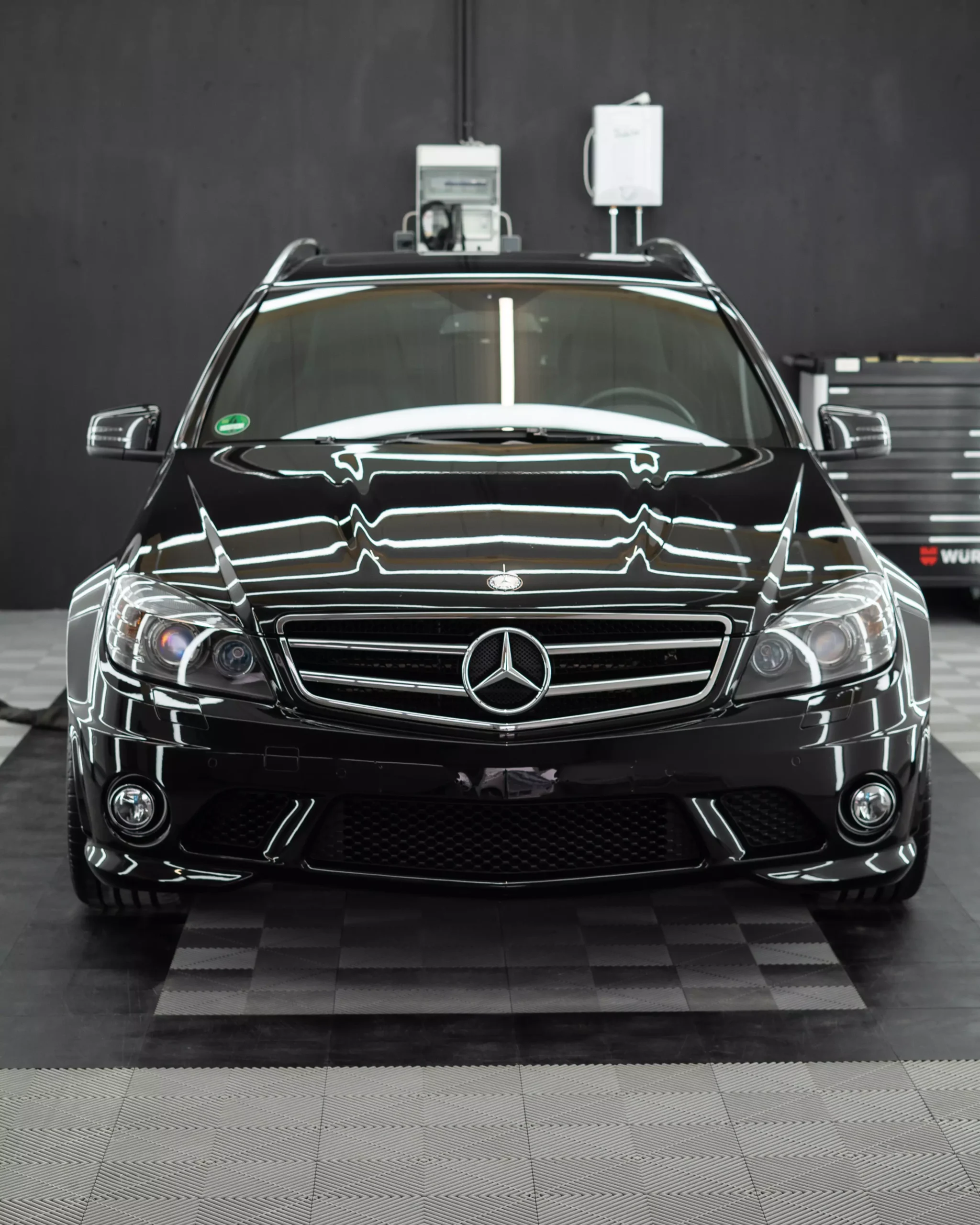 Mercedes-Benz C63 Keramikversiegelung bei GLAXI in Schwäbisch Hall