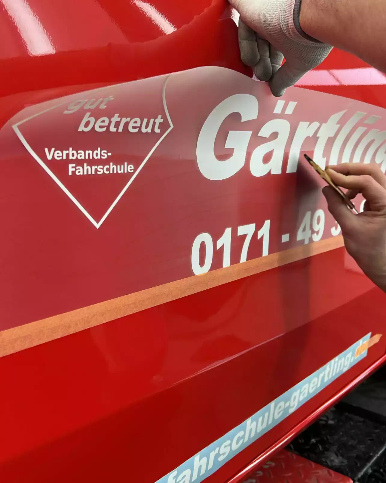 Mercedes A-Klasse Folierung in kardinalrot von Avery Dennison