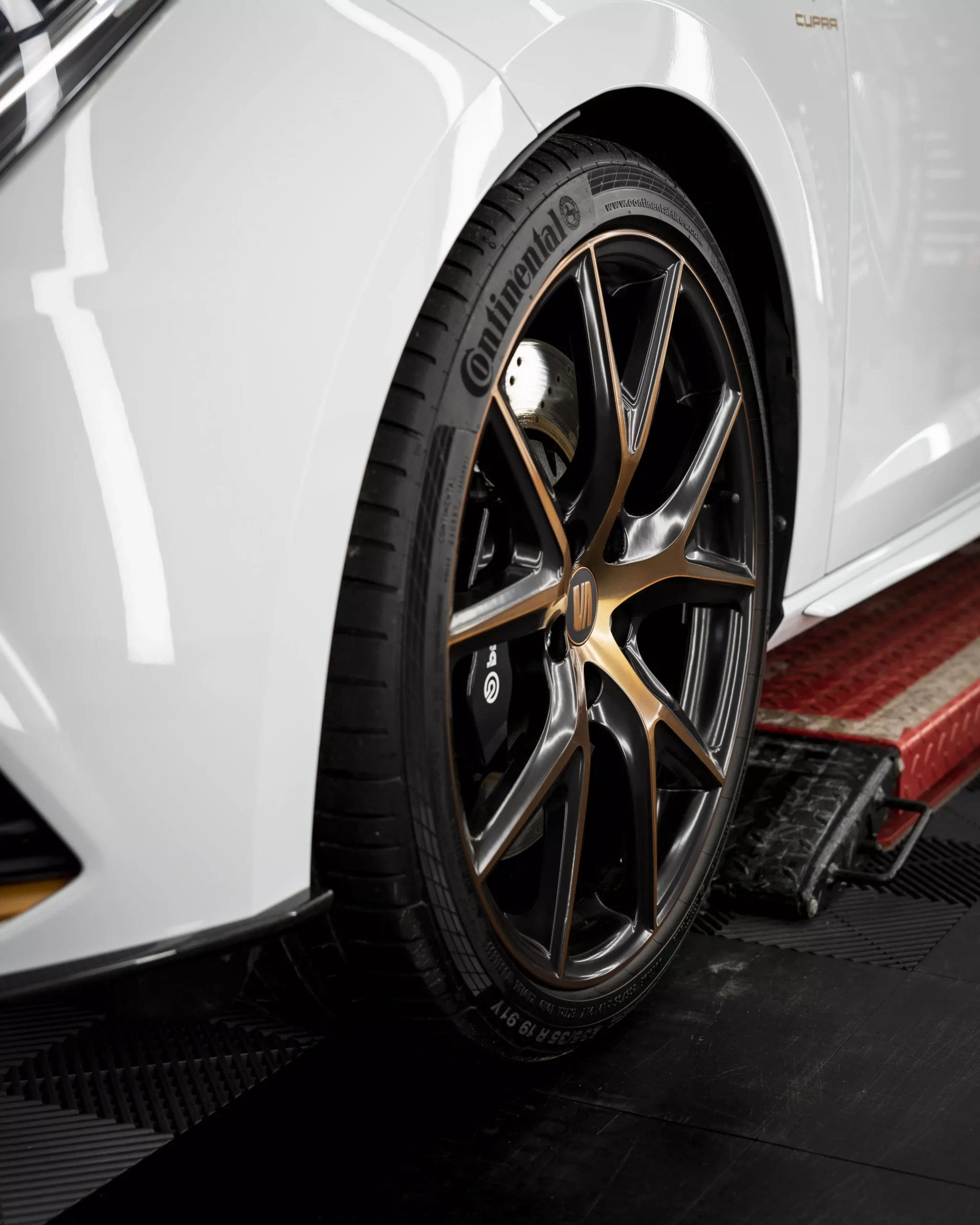 Seat Leon Cupra Keramikversiegelung von GLAXI in Schwäbisch Hall