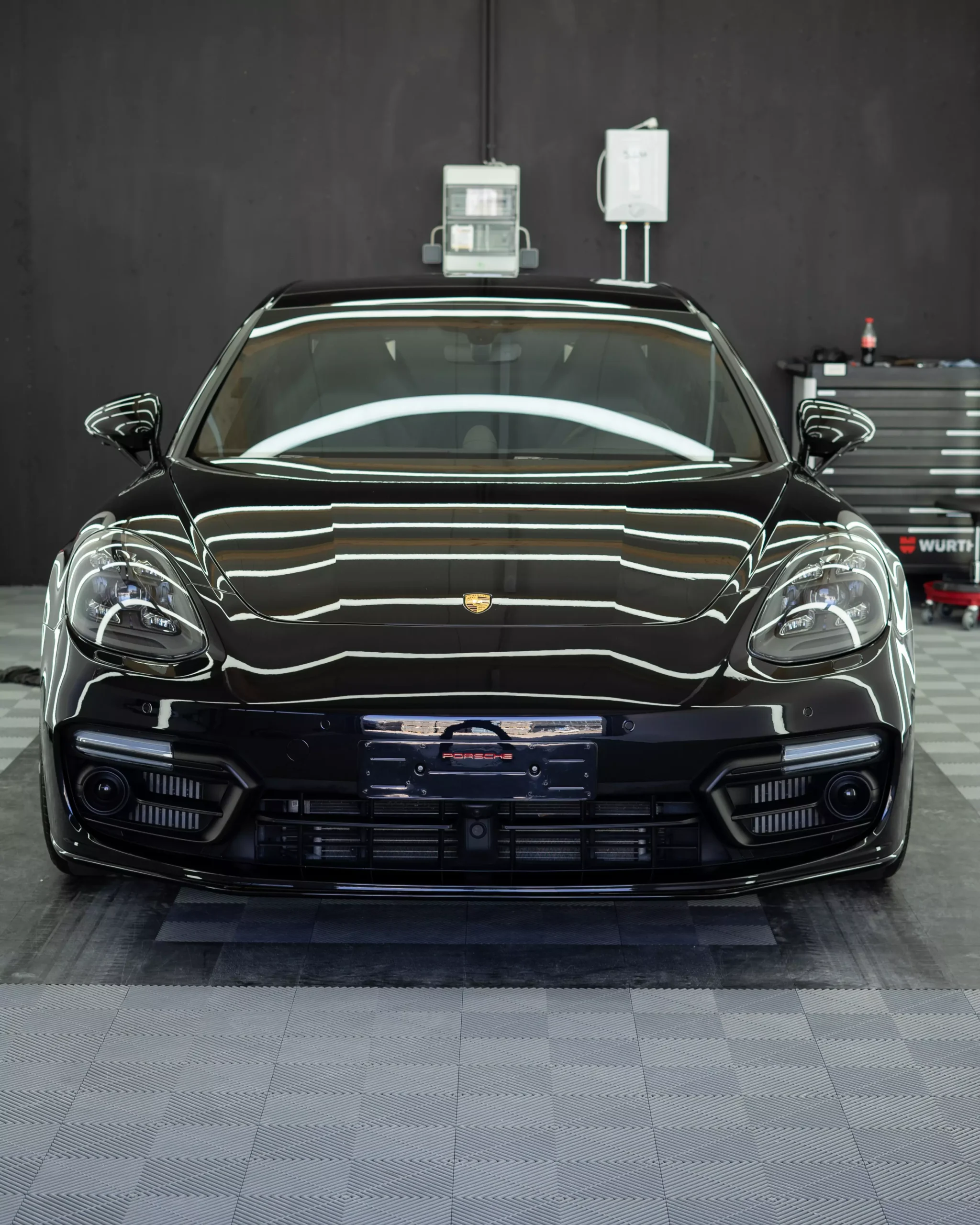 Porsche Panamera Keramikversiegelung bei GLAXI in Schwäbisch Hall