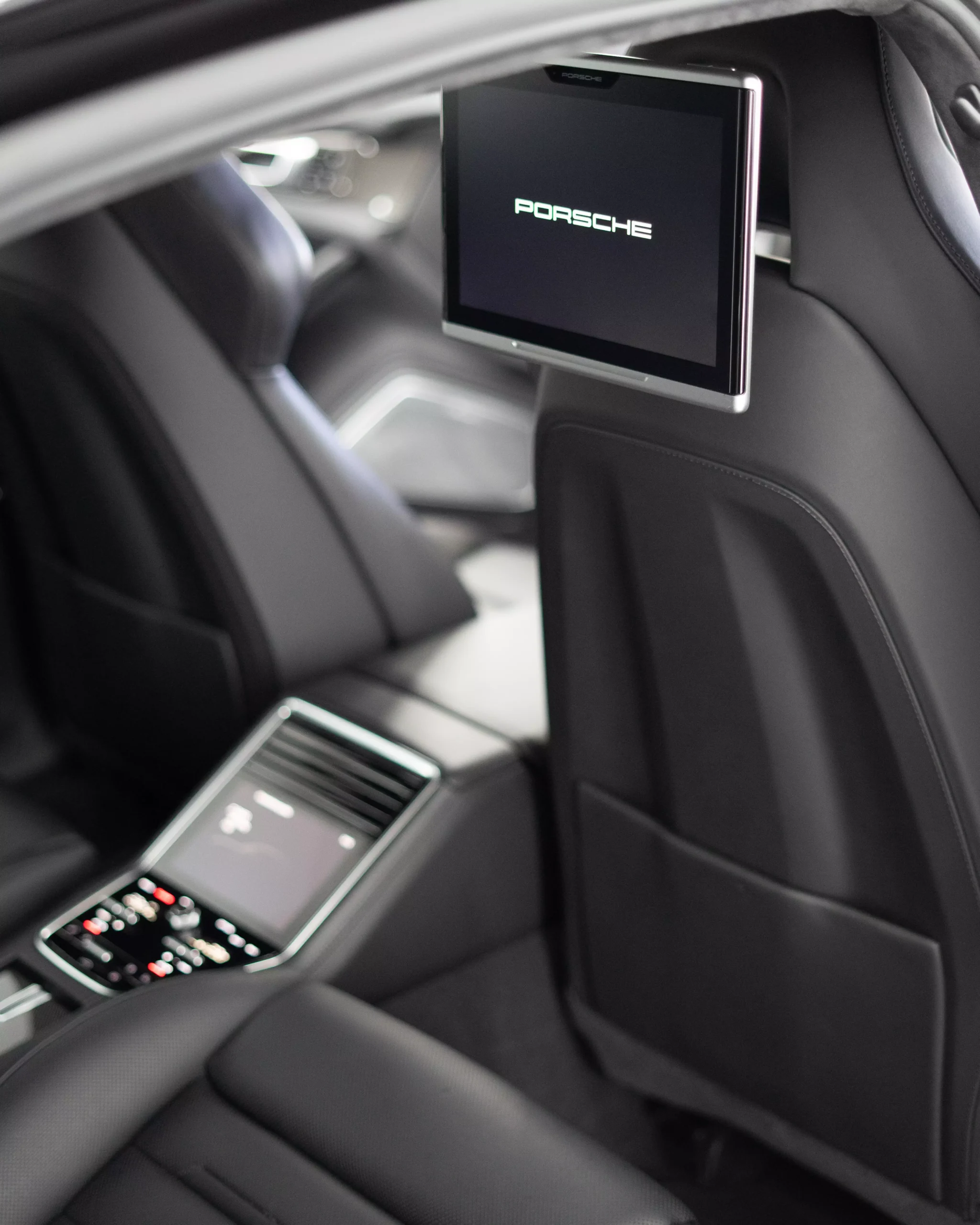 Porsche Panamera Innenraumreinigung bei GLAXI in Schwäbisch Hall