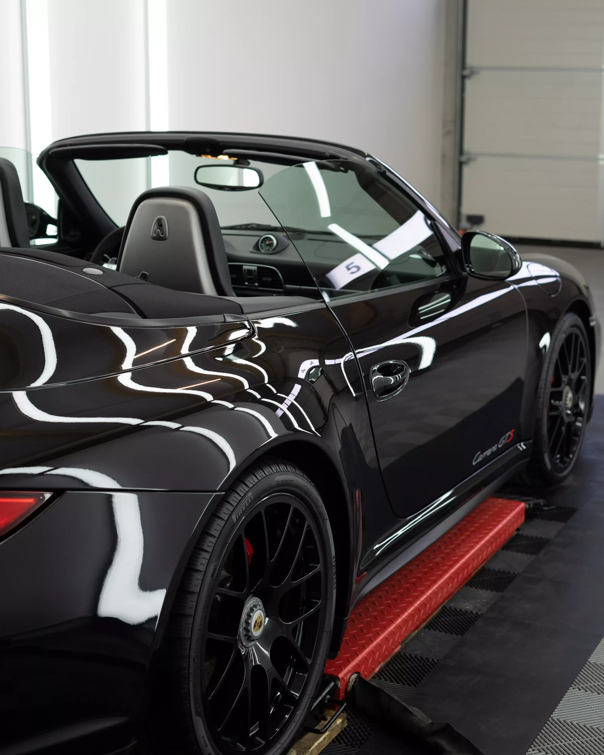 Porsche 911 Keramikversiegelung. Insbesondere für Porsche 997 GTS wie hier auf dem Bild zu sehen.