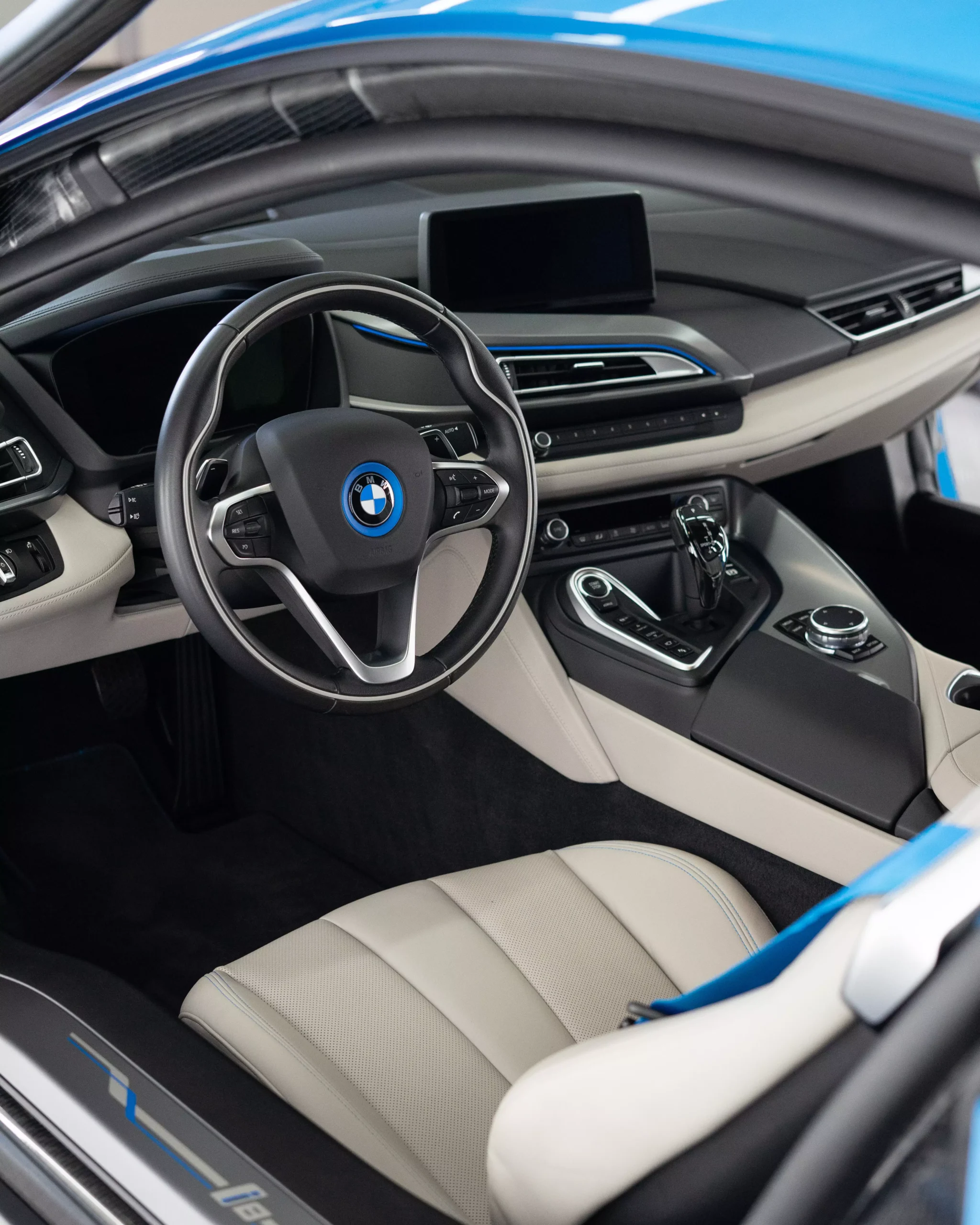 Bmw i8 Innenraum mit beigem Leder
