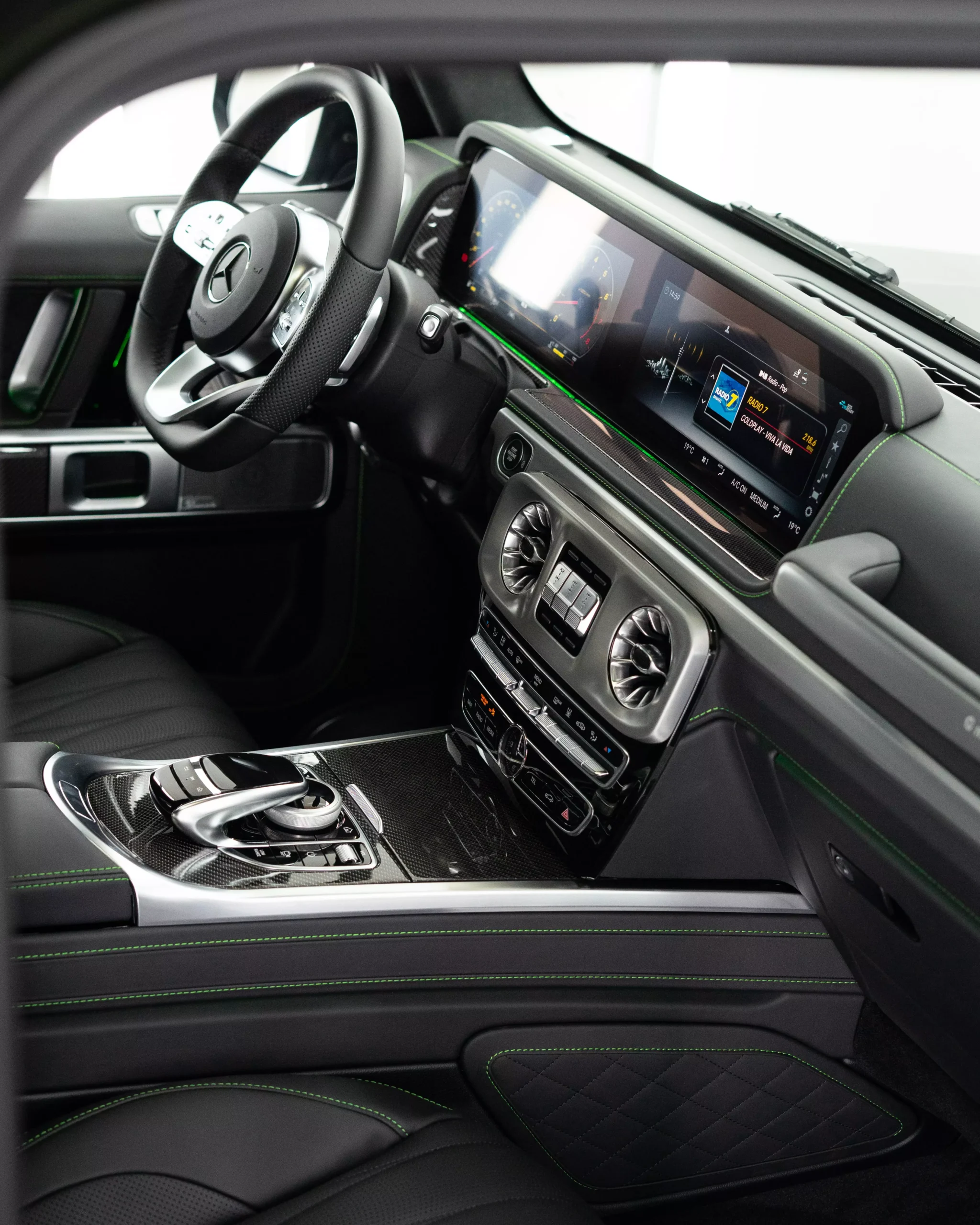 Innenraum Mercedes-Benz G-Klasse in schwarz / grün