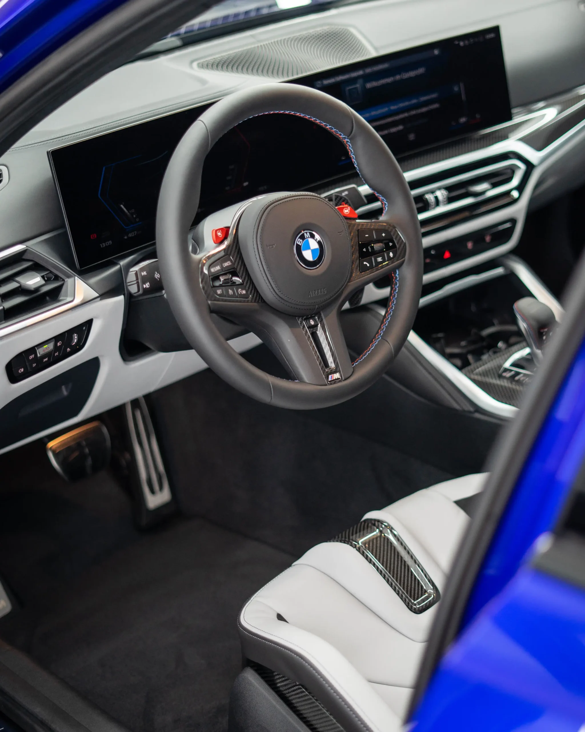 Dieser einzigartige BMW M3 Competition ist einfach so Toll, dass es absolut richtig ist ihn mit einer Lackschutzfolie kleben zu lassen.