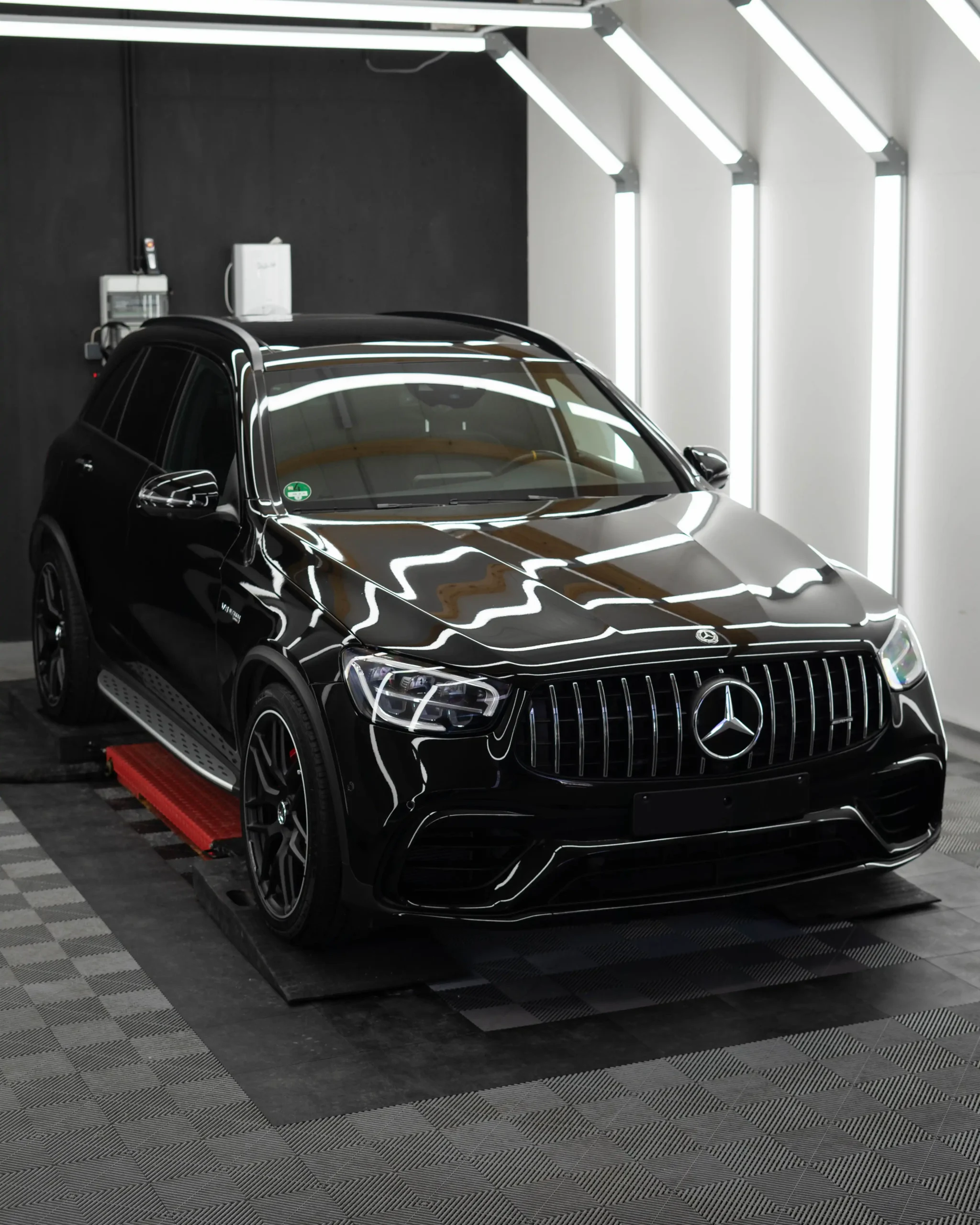 Dieser Mercedes Benz AMG GLC 63S ist absolut elegant und vor allem sehr stilvoll.