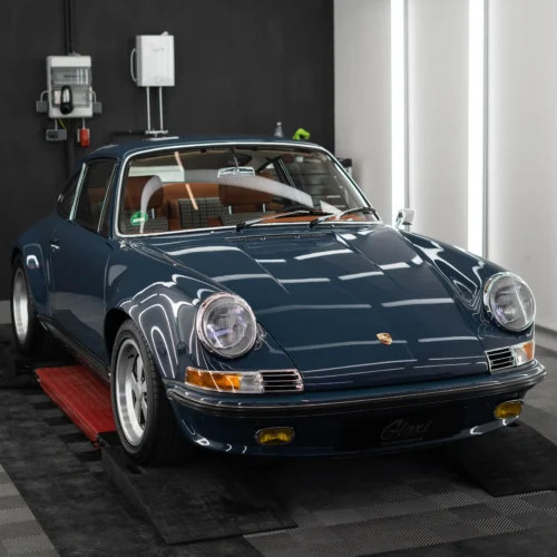 Ein wahres Unikat, dieser restaurierte Porsche 964 ist eine ST-Recreation mit vielen Teilen des 964 RSR.