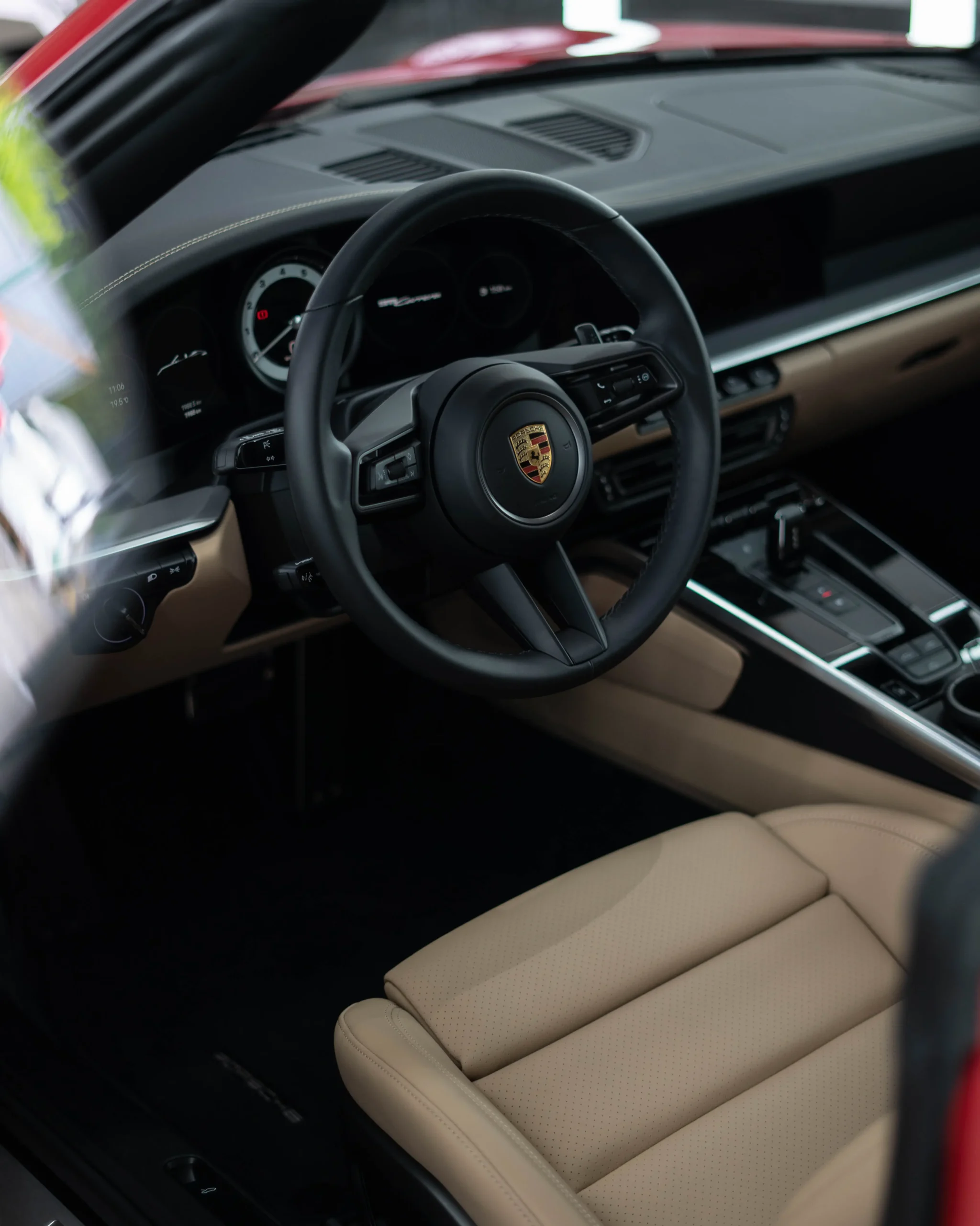 Die Ingenieurskunst die in diesem Porsche 992 (911) Carrera Cabrio steckt ist beeindruckend.