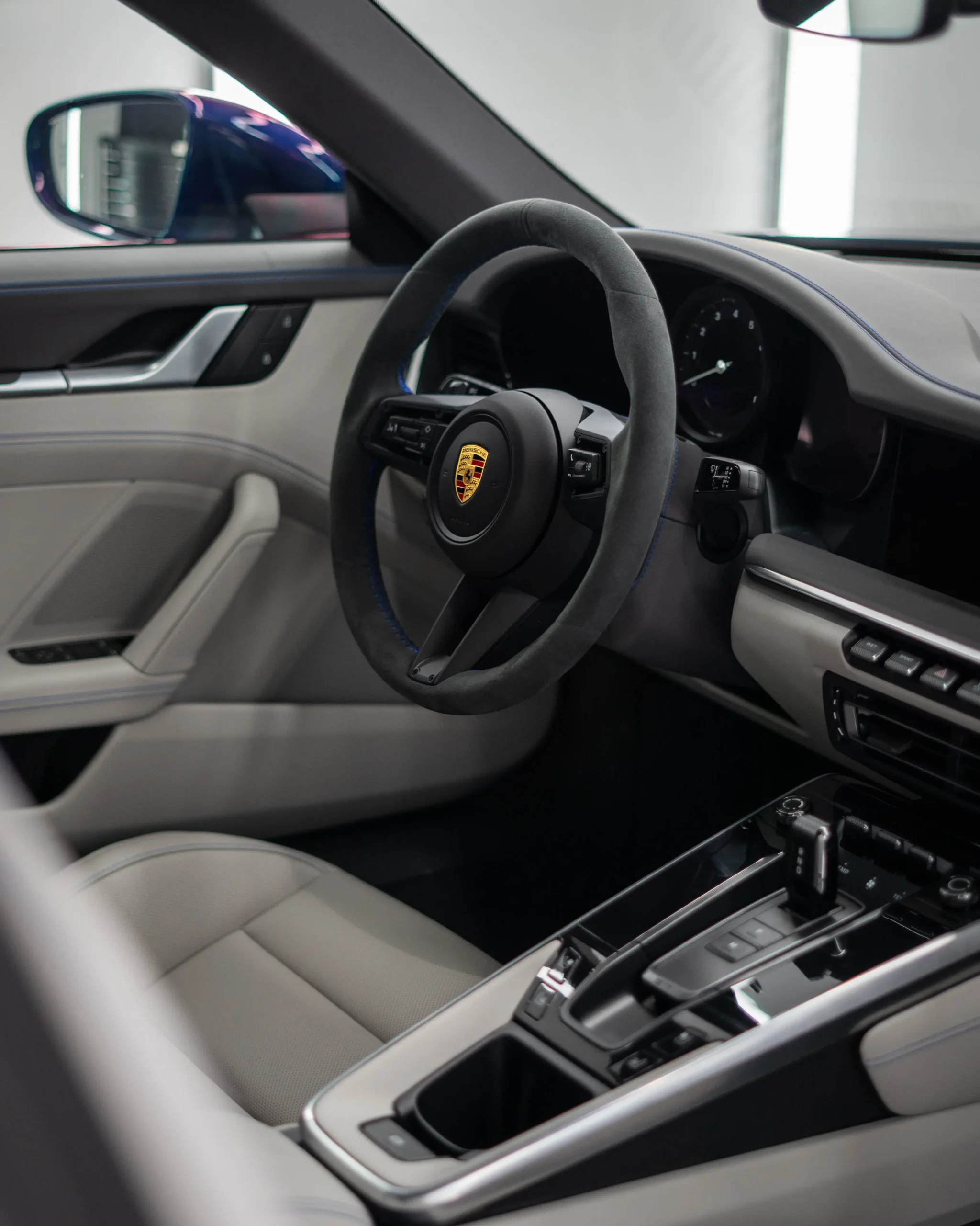 Eindrucksvoller Porsche 911 Carrera S der neusten Generation aus dem Porsche Sonderwunsch Programm.