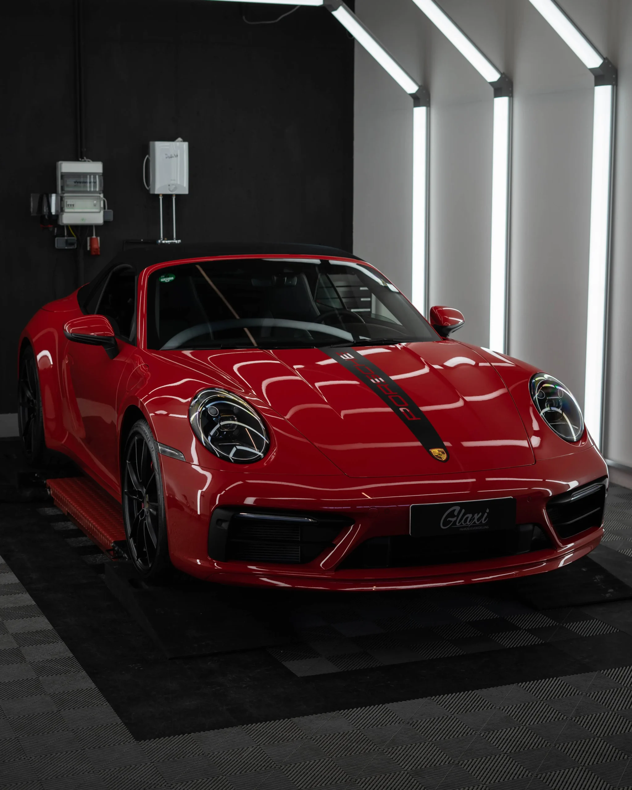 Dieser traumhafte Porsche 992 Carrera S hat den besten Porsche Lackschutz erhalten den es gibt.