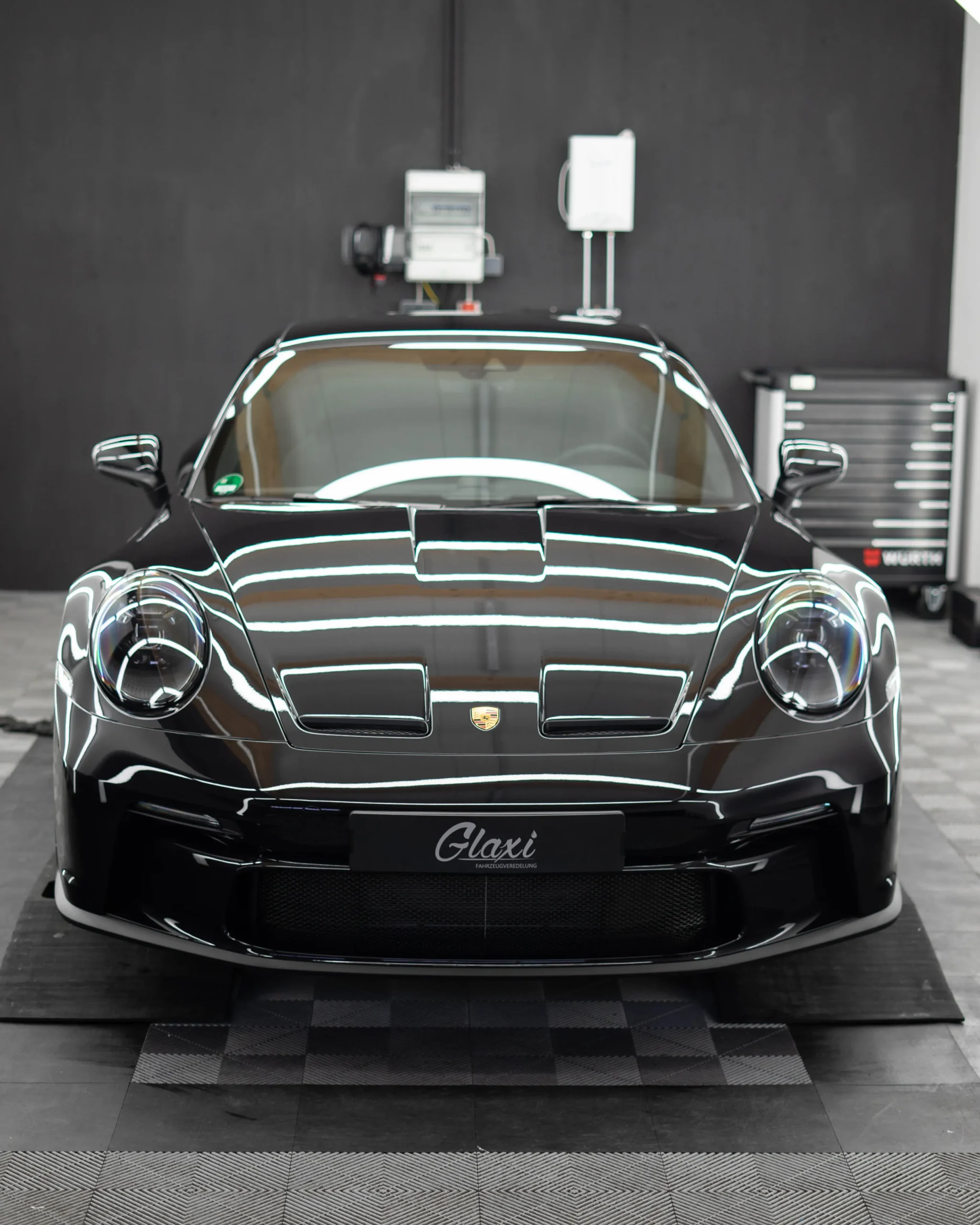 Elegant wie noch nie zuvor, dieser Porsche 911 GT3 Touring der neuesten Generation scheint der eleganteste Porsche jemals zu sein.