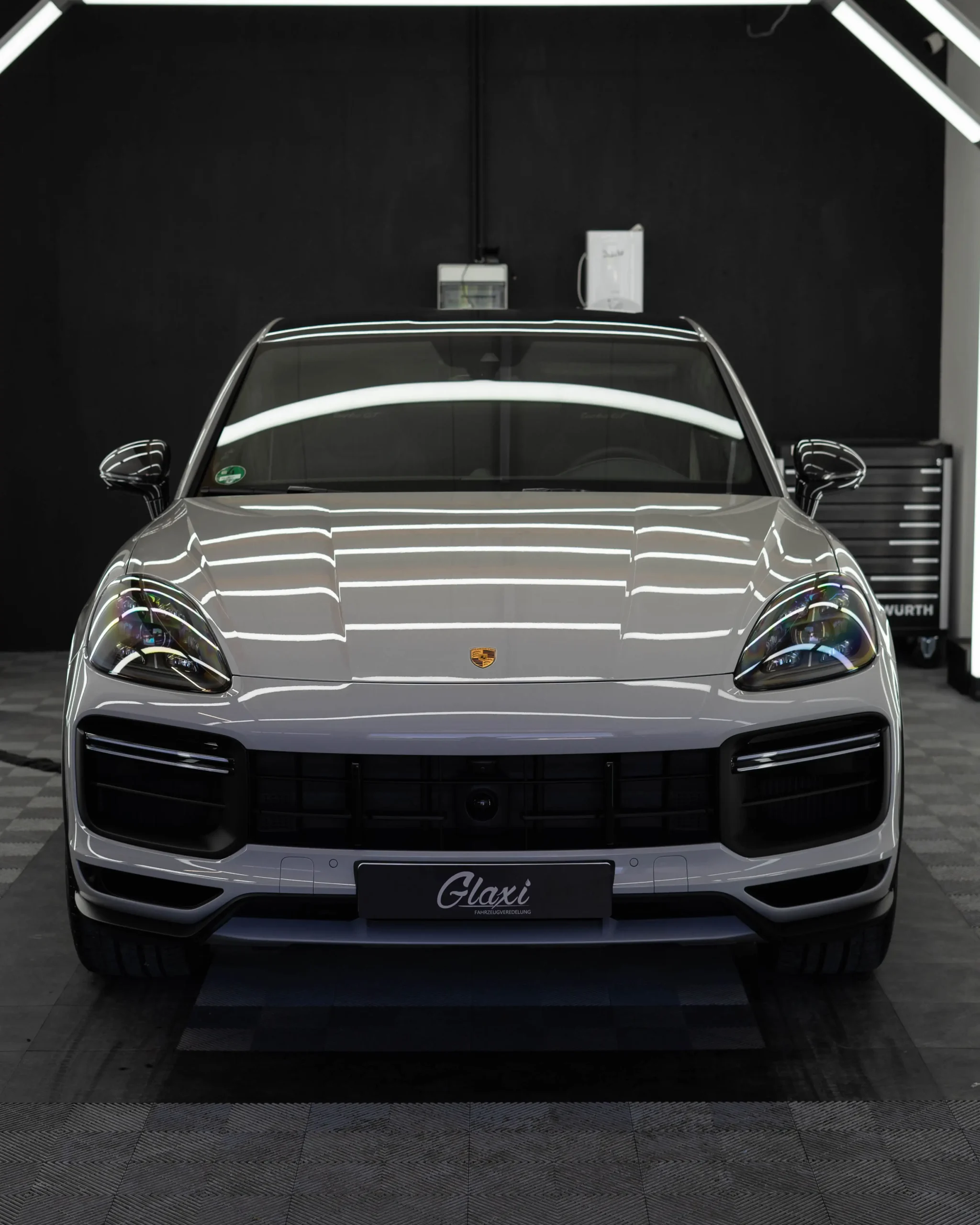 Der König der SUVs ist dieser Porsche Cayenne Turbo GT, immerhin hat er den Rundenrekord für SUVs auf der Nordschleife.