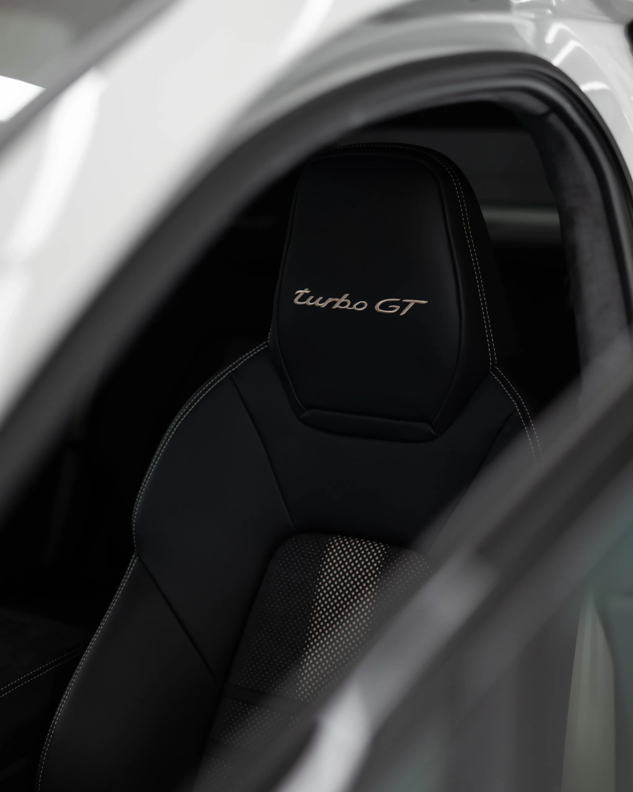 Die wahre Endstufe der Cayenne Modellreihe ist dieser Porsche Cayenne Turbo GT.