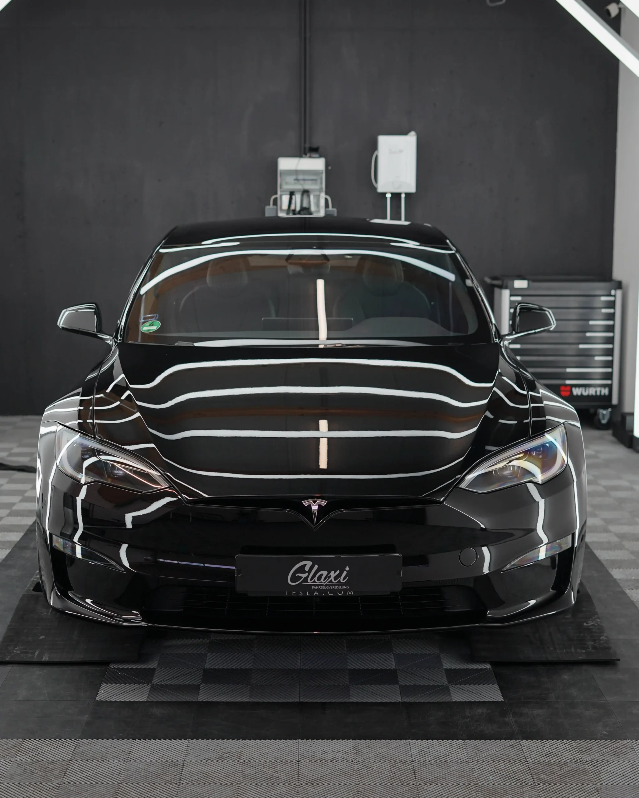 Trotz zunehmender Konkurrenz ist das Tesla Model S vor allem das Plaid Modell immer noch eins der beliebtesten Elektroautos auf dem Markt.